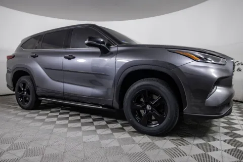 Another view of 2022 Toyota Highlander L for sale in Scottsdale, AZ at Certified Benz & Beemer