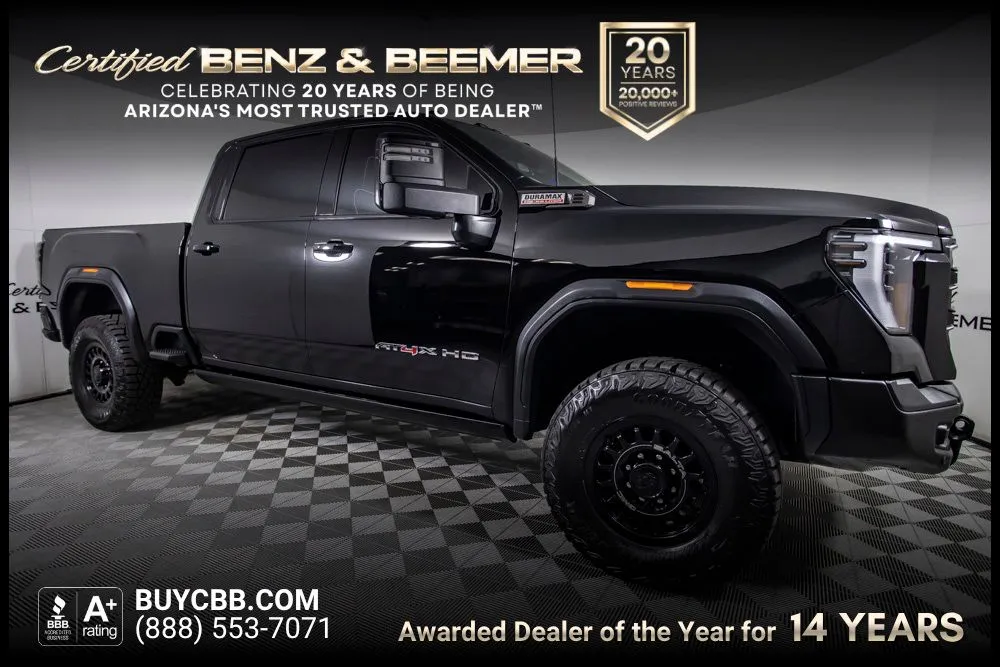 2025 GMC Sierra 4WD Crew Cab Standard Box AT4X's photo