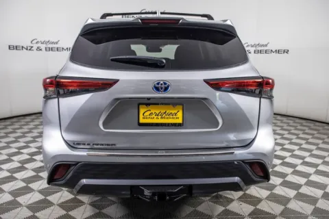 More photos of 2023 Toyota Highlander Hybrid Limited at Certified Benz & Beemer, AZ