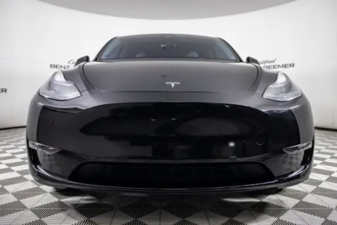 More photos of 2023 Tesla Model Y Performance at Certified Benz & Beemer, AZ