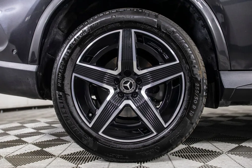 Mercedes-Benz GLC photo 38