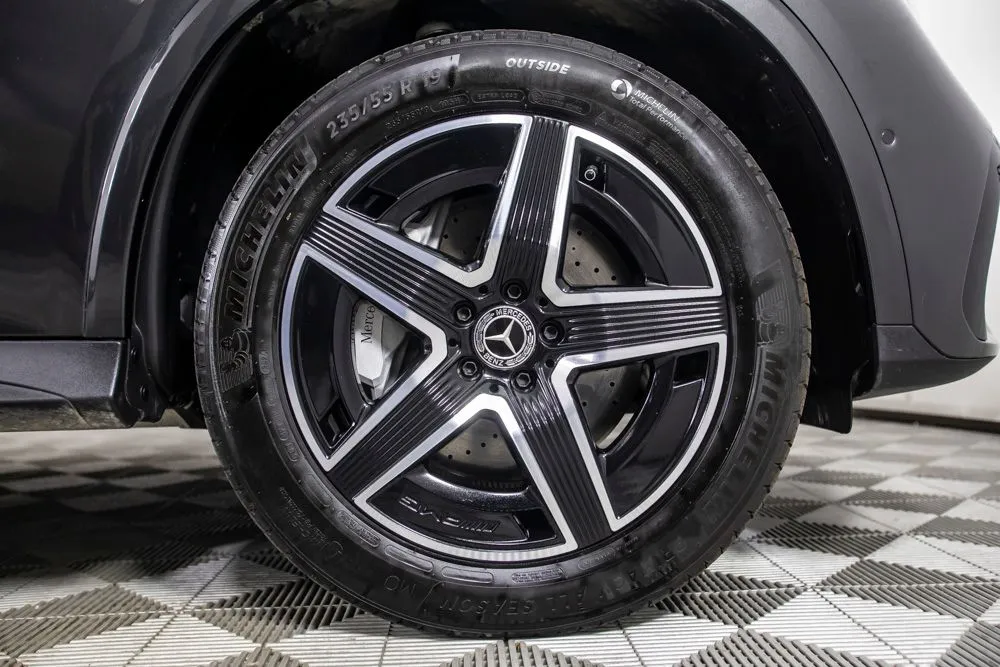 Mercedes-Benz GLC photo 37