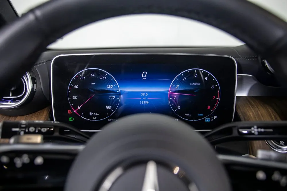 Mercedes-Benz GLC photo 23
