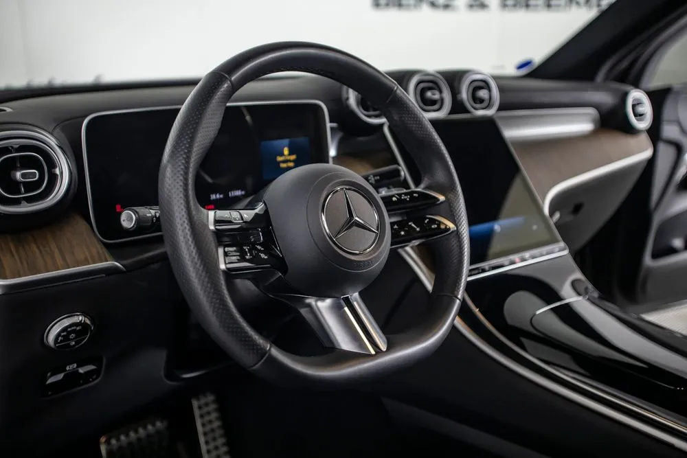 Mercedes-Benz GLC photo 21