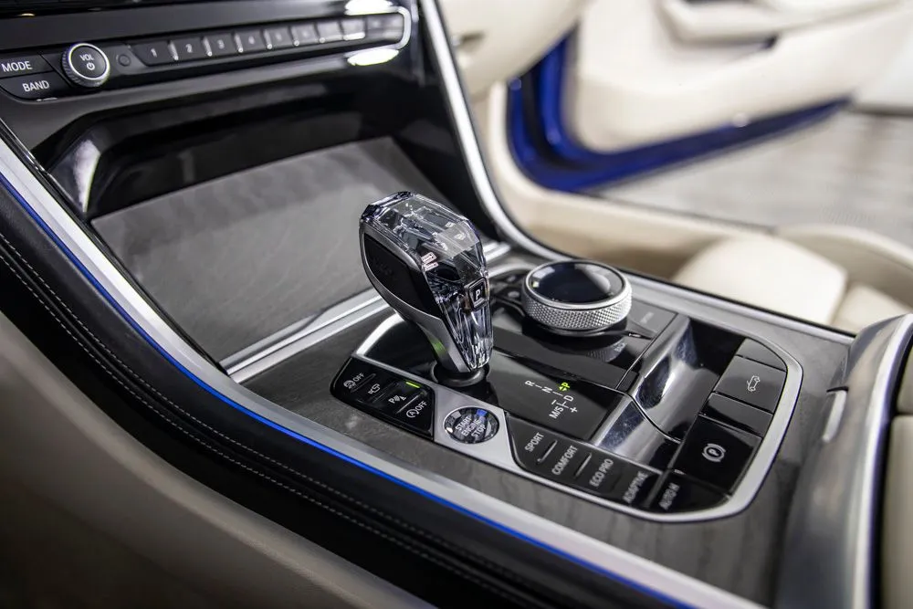BMW 8 Series photo 35