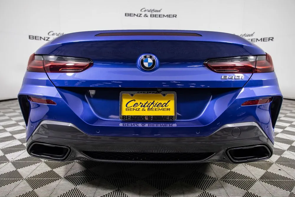 BMW 8 Series photo 13