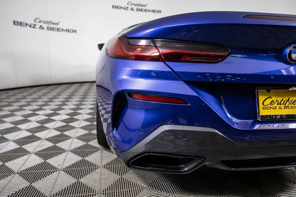 BMW 8 Series photo 16