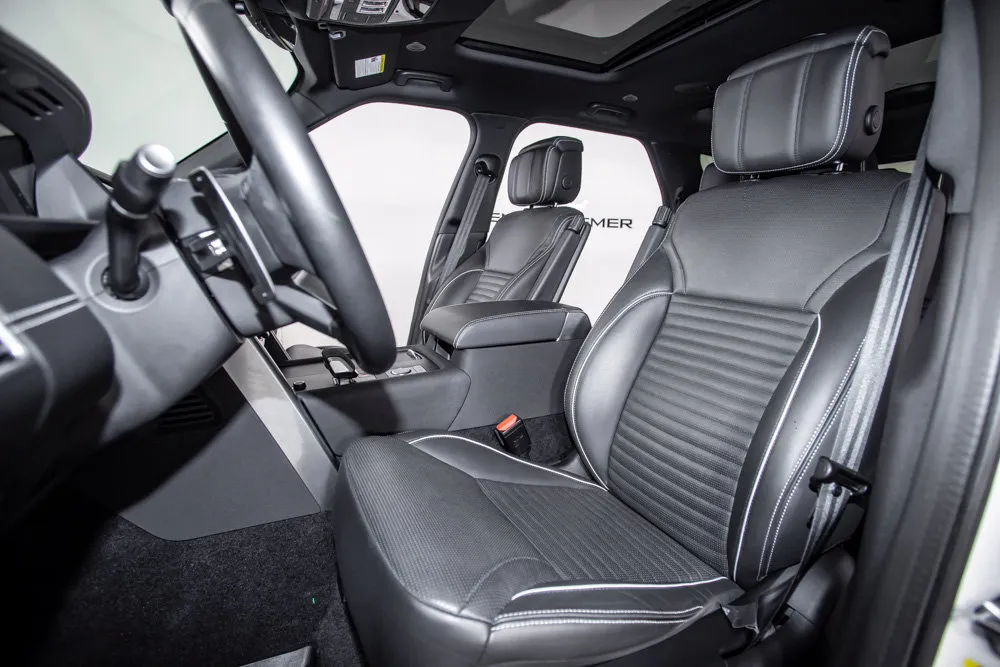 Land Rover Discovery photo 14