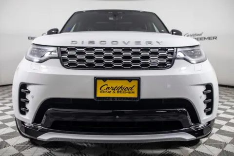 More photos of 2024 Land Rover Discovery Metropolitan Edition at Certified Benz & Beemer, AZ