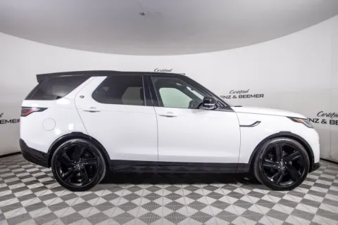 Another view of 2024 Land Rover Discovery Metropolitan Edition for sale in Scottsdale, AZ at Certified Benz & Beemer