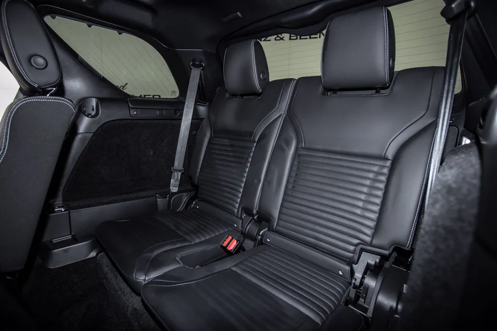 Land Rover Discovery photo 16