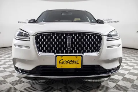 More photos of 2020 Lincoln Corsair Reserve at Certified Benz & Beemer, AZ