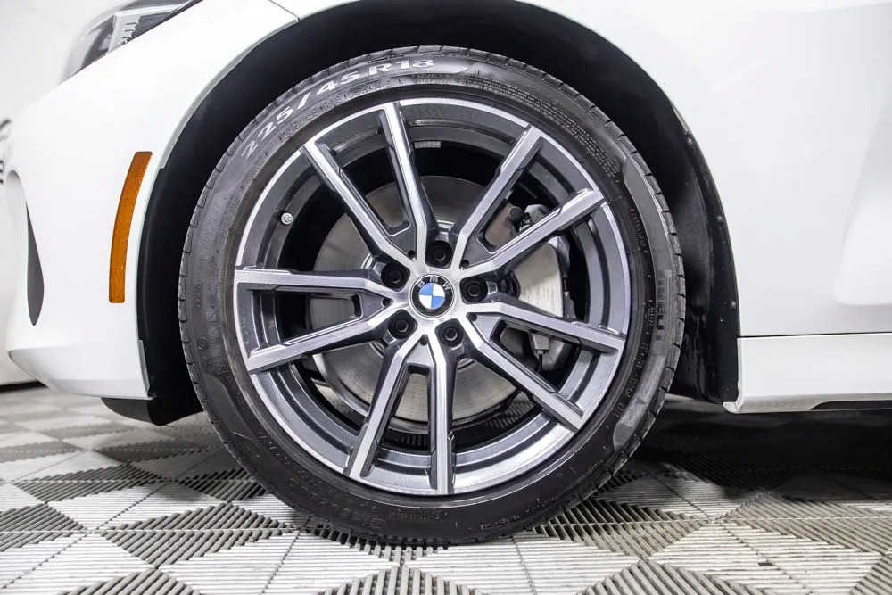 BMW 4 Series photo 39