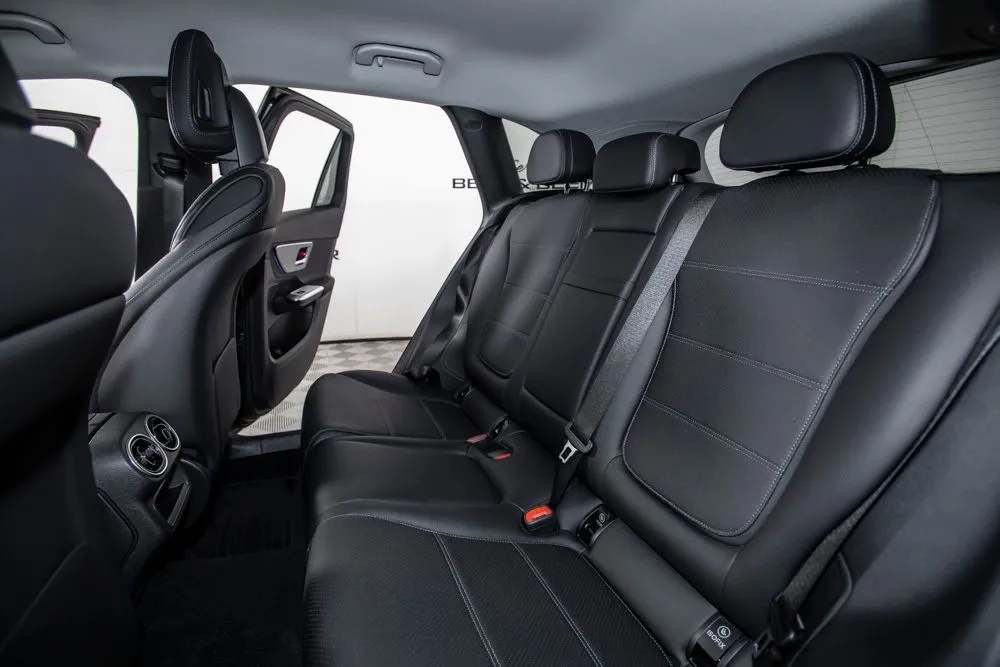 Mercedes-Benz GLC photo 14