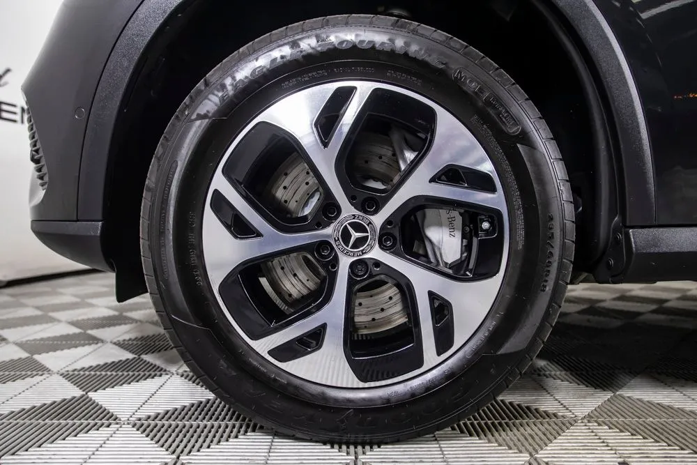 Mercedes-Benz GLC photo 38