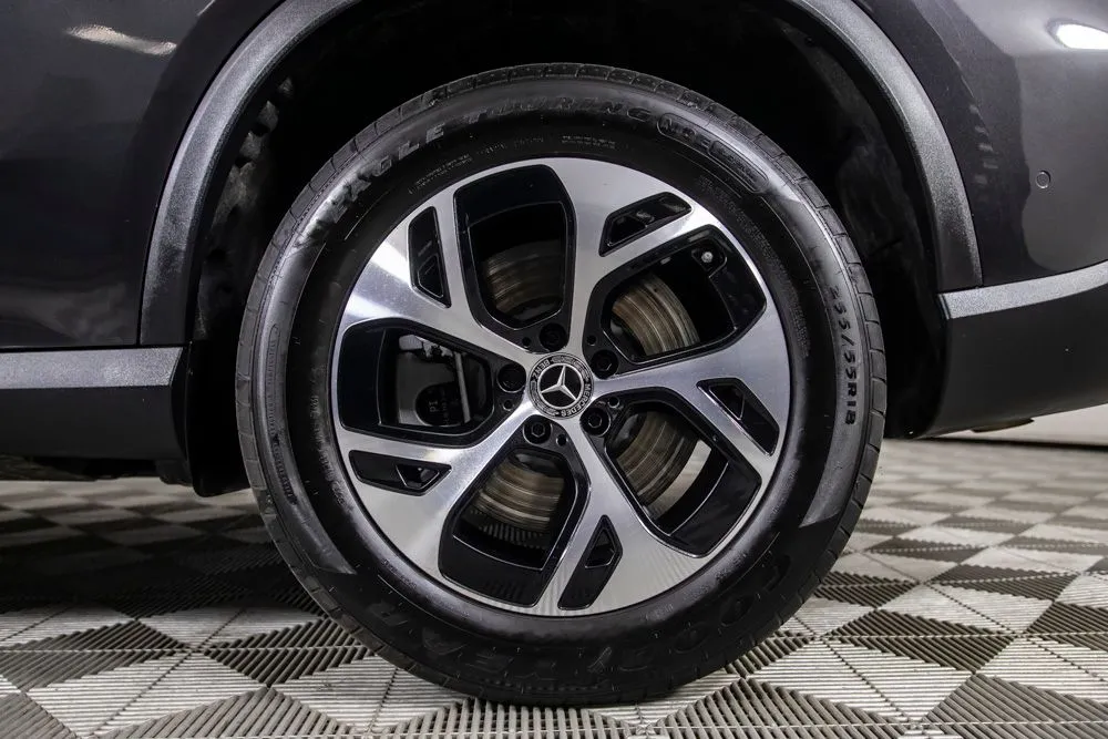 Mercedes-Benz GLC photo 41