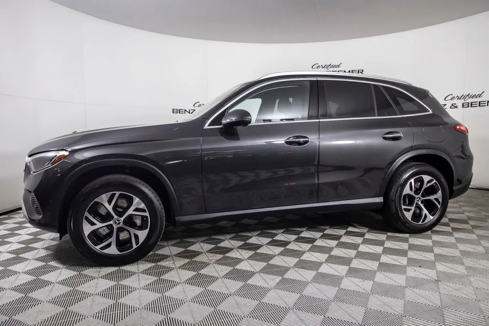 Mercedes-Benz GLC photo 9