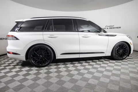 More photos of 2023 Lincoln Aviator Black Label at Certified Benz & Beemer, AZ