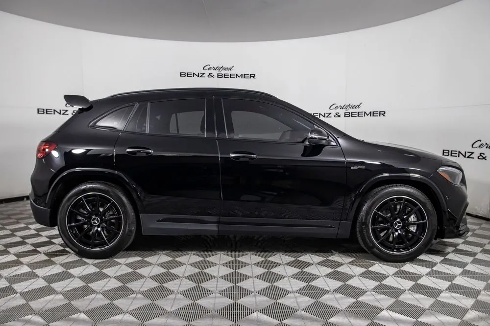 Mercedes-Benz GLA photo 3