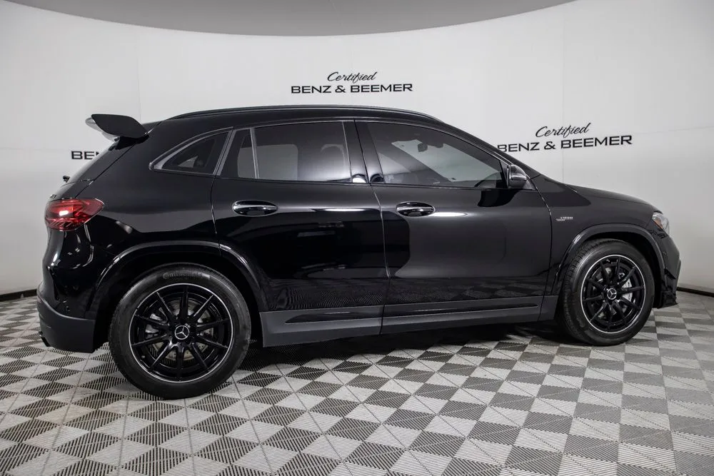 Mercedes-Benz GLA photo 4