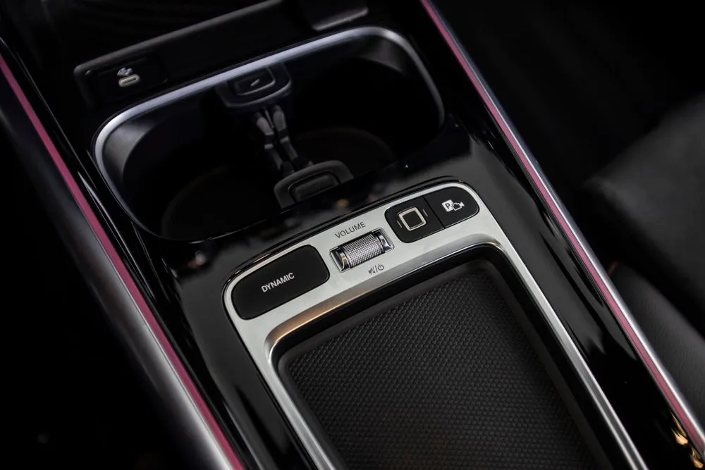 Mercedes-Benz GLA photo 33