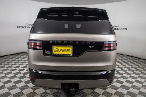More photos of 2024 Land Rover Discovery Dynamic SE at Certified Benz & Beemer, AZ