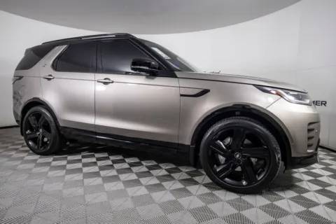 Photos of 2024 Land Rover Discovery Dynamic SE for sale in Scottsdale, AZ at Certified Benz & Beemer