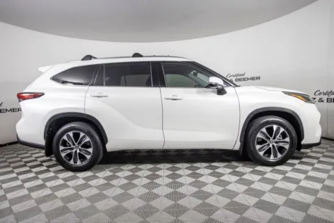 Another view of 2021 Toyota Highlander XLE for sale in Scottsdale, AZ at Certified Benz & Beemer
