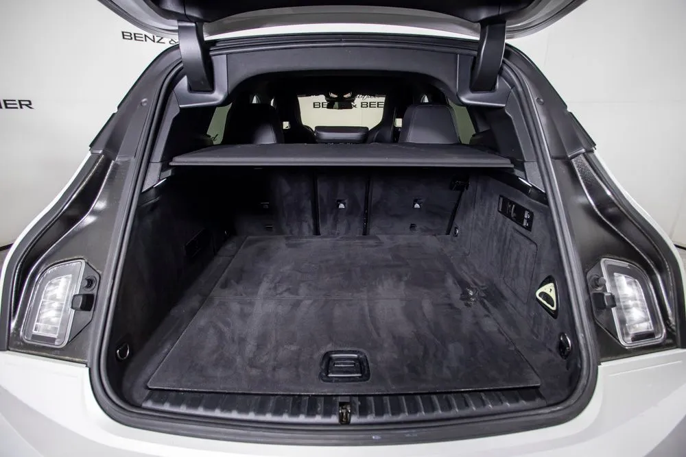 BMW iX photo 8