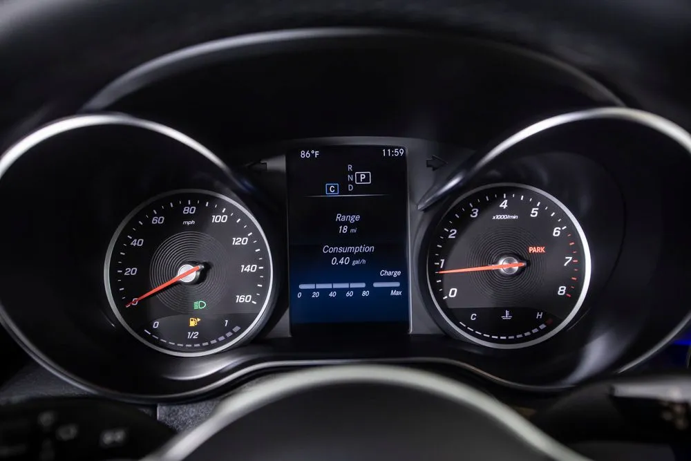 Mercedes-Benz GLC photo 26