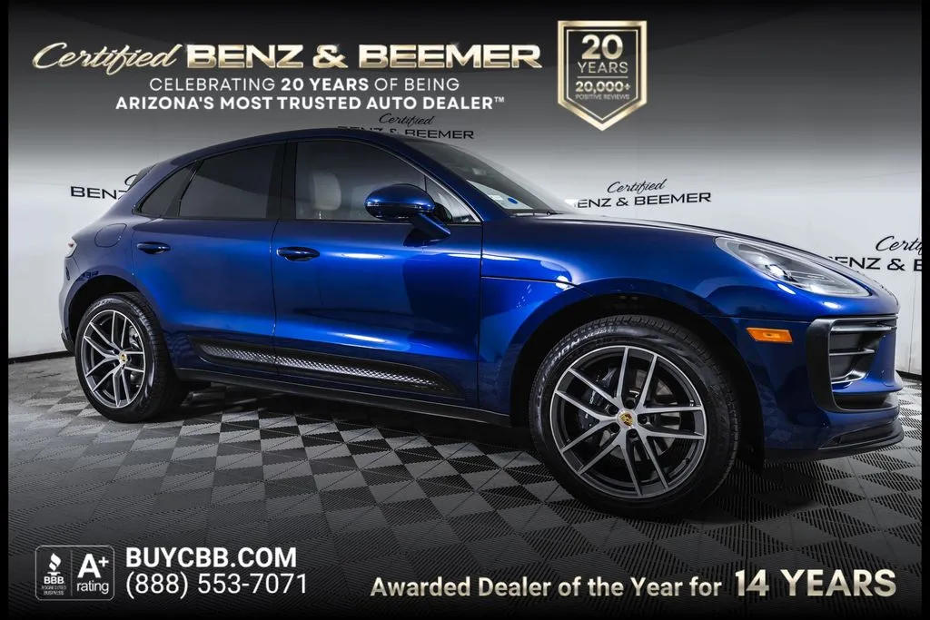 2023 Porsche Macan's photo