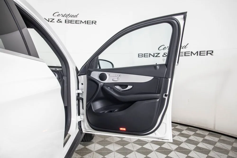 Mercedes-Benz GLC photo 19