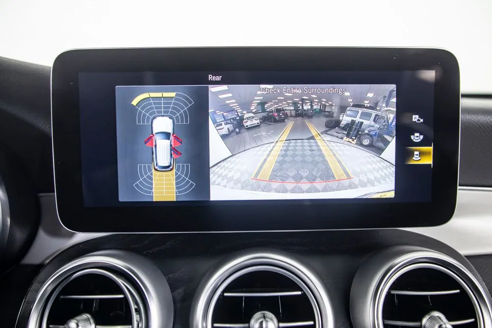 Mercedes-Benz GLC photo 26