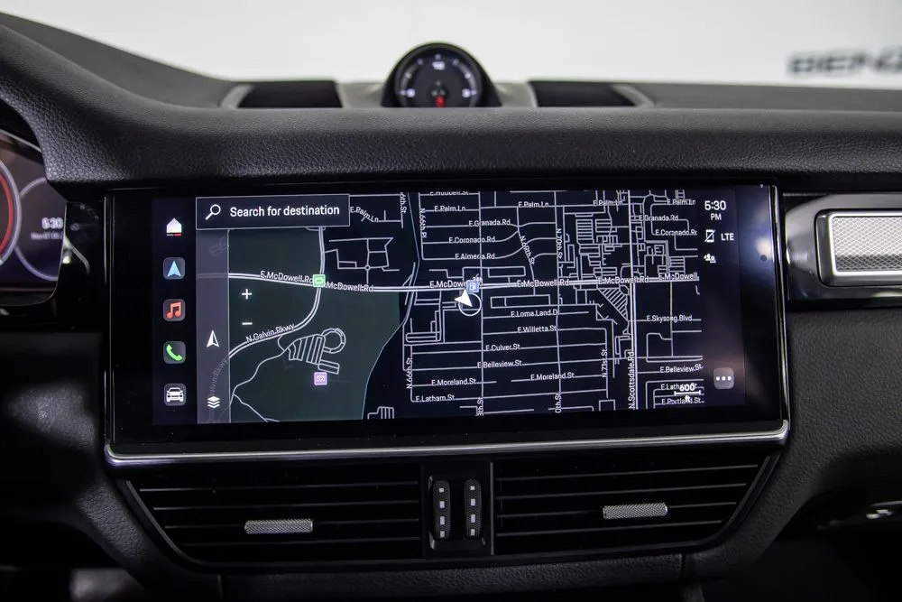 Porsche Cayenne photo 28