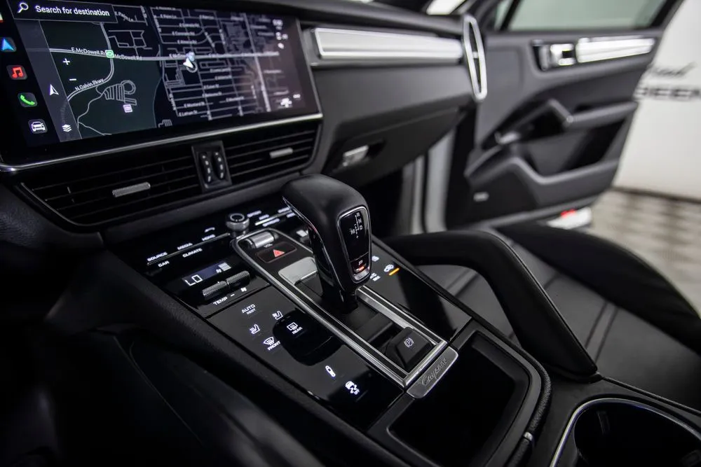 Porsche Cayenne photo 29