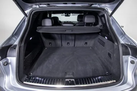 More photos of 2022 Porsche Cayenne at Certified Benz & Beemer, AZ