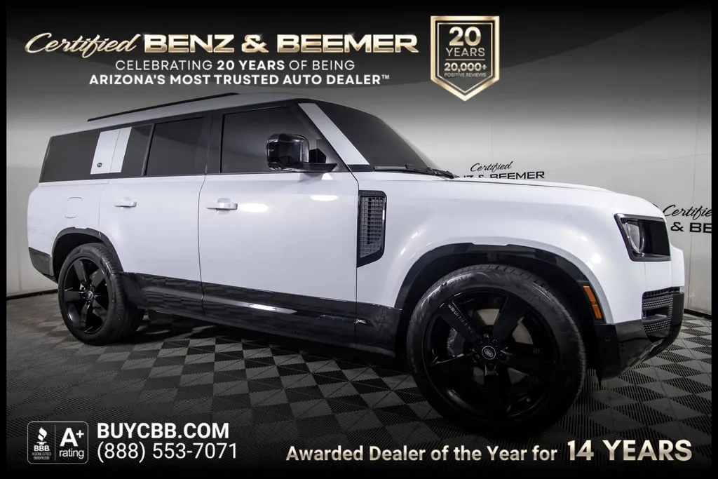2023 Land Rover Defender X-Dynamic SE's photo
