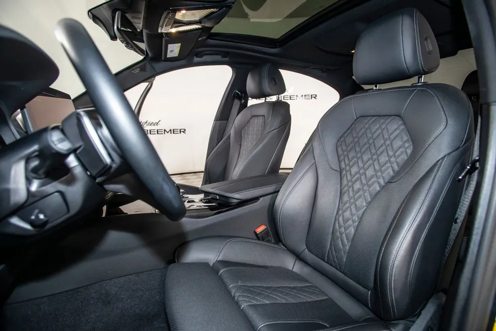 BMW 5 Series photo 13