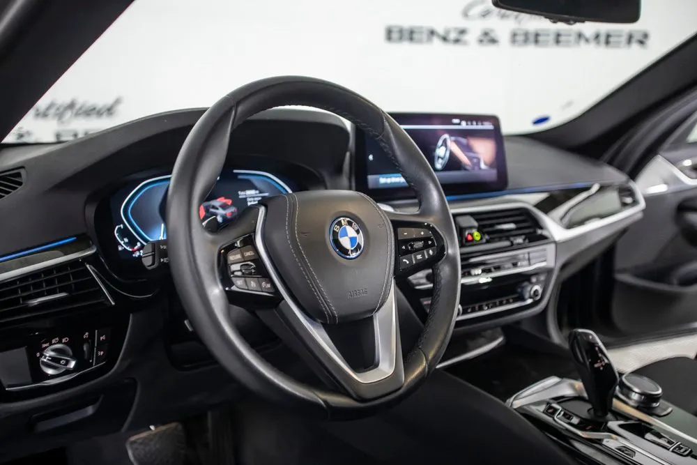 BMW 5 Series photo 21