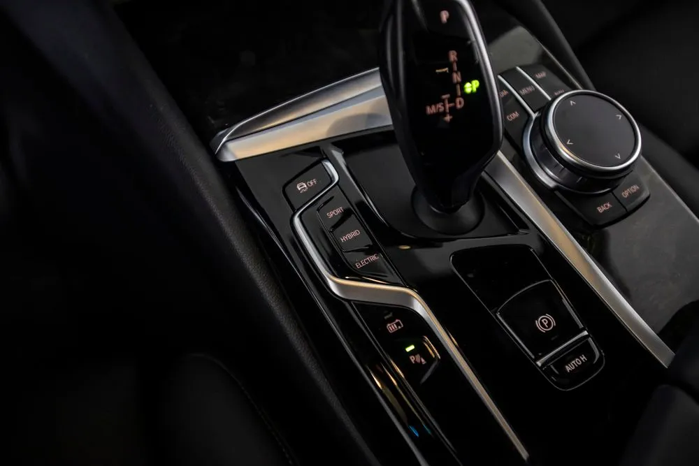 BMW 5 Series photo 34