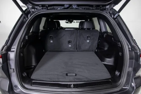 More photos of 2025 Jeep Grand Cherokee Limited at Certified Benz & Beemer, AZ