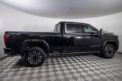 More photos of 2024 GMC Sierra 3500HD Denali Ultimate at Certified Benz & Beemer, AZ