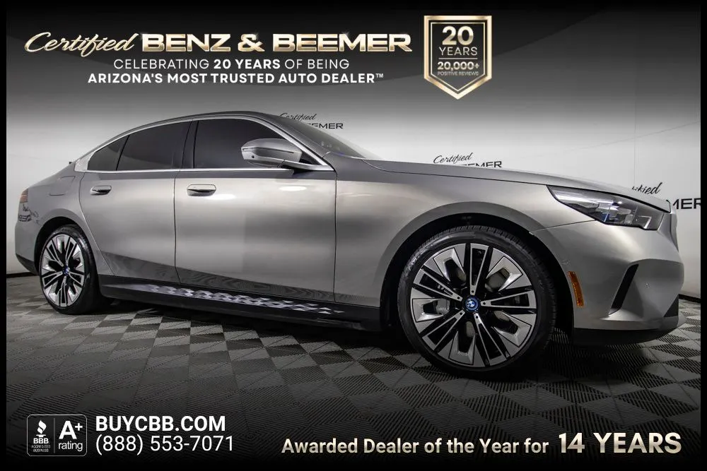 2024 BMW i5 eDrive40's photo