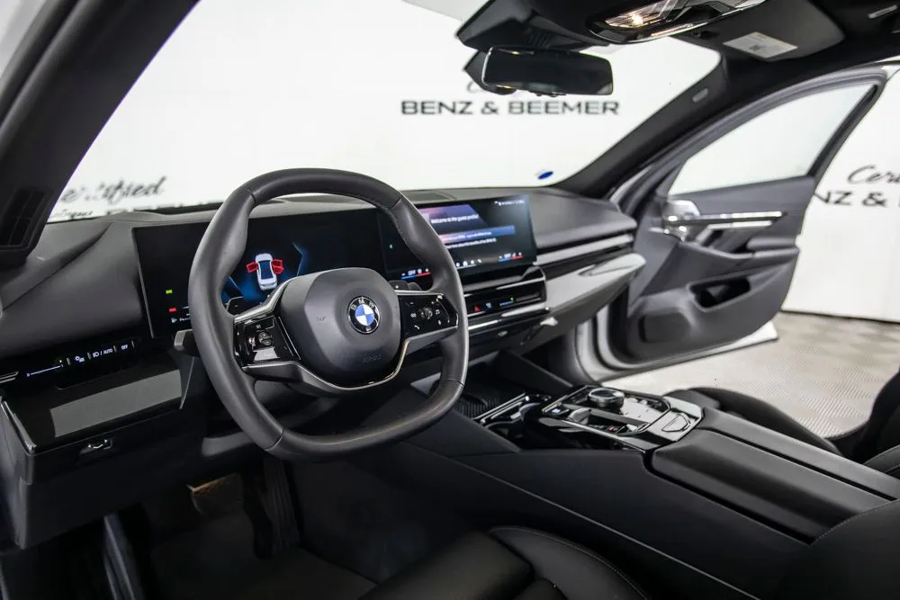 BMW 5 Series photo 20