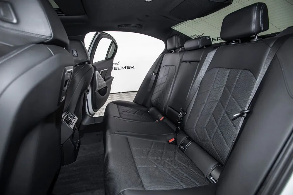 BMW 5 Series photo 14