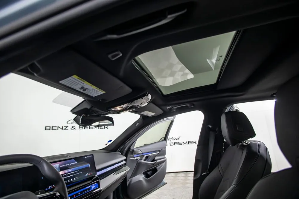 BMW 5 Series photo 22