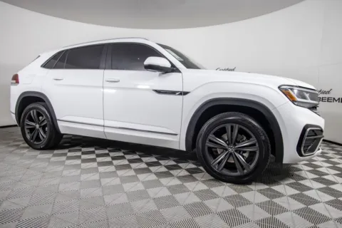 Photos of 2021 Volkswagen Atlas Cross Sport 3.6L V6 SE w/Technology R-Line for sale in Scottsdale, AZ at Certified Benz & Beemer