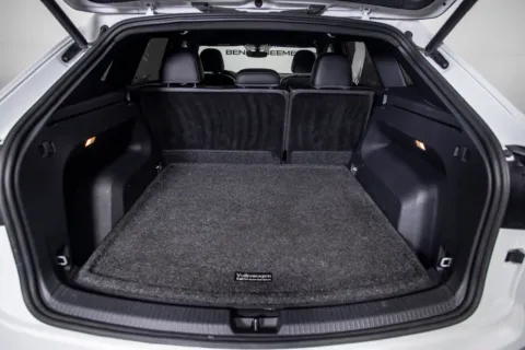 More photos of 2021 Volkswagen Atlas Cross Sport 3.6L V6 SE w/Technology R-Line at Certified Benz & Beemer, AZ