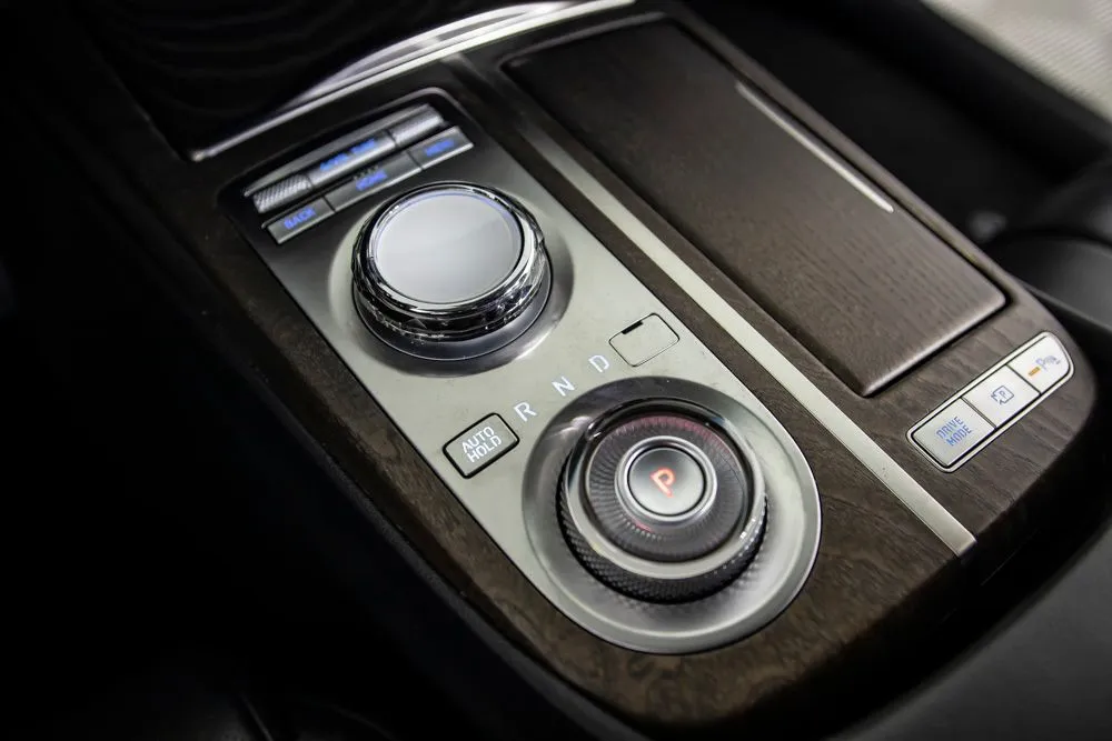Genesis G80 photo 32