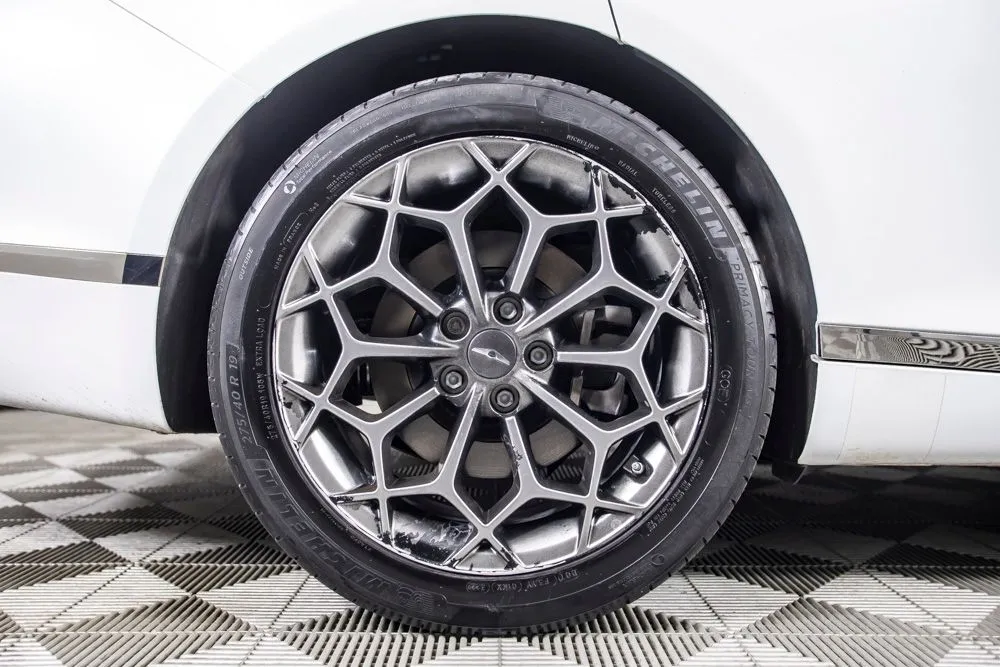 Genesis G80 photo 42